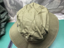 Load image into Gallery viewer, Original British Army WW2 Pattern 1950s Boonie Jungle Hat - New Old Stock 6 5/8
