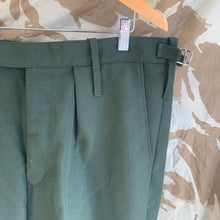 Charger l&#39;image dans la galerie, Genuine British Army Green Barrack Dress Trousers - Size 80/96/112
