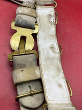 Charger l&#39;image dans la galerie, Original British Army Boer War Slade Wallace White Buff Leather Belt &amp; Frog
