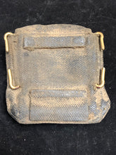 Charger l&#39;image dans la galerie, Original WW2 British Army 37 Pattern Compass Carrying Pouch
