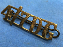 Load image into Gallery viewer, Original WW2 British Army 4th/7th Dragoon Guards Brass Shoulder Title
