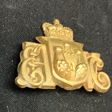 Load image into Gallery viewer, British Army Brass Cap Badge - 1st City of Edinburgh Artillery Volunteers - The Militaria Shop
