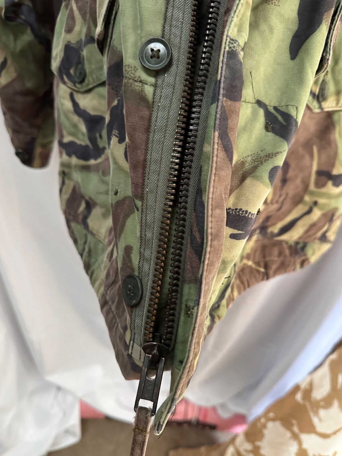 Genuine British Army Surplus DPM Camouflaged 1968 Pattern Smock - Size 40" Chest - The Militaria Shop