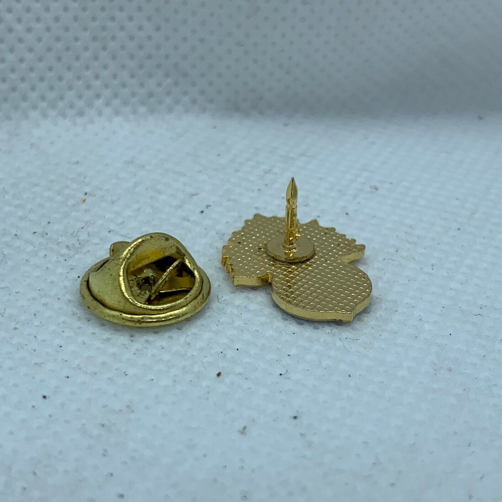 Royal Fusiliers - NEW British Army Military Cap/Tie/Lapel Pin Badge #132 - The Militaria Shop