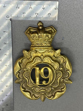 Load image into Gallery viewer, Original British Army - The 19th Regiment of Foot Yorkshire Glengarry Badge
