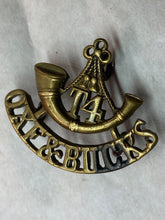 Lade das Bild in den Galerie-Viewer, Original WW1 British Army Ox &amp; Bucks 4th Territorial Shoulder Title
