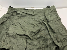 Lade das Bild in den Galerie-Viewer, Original WW2 British Army Jungle 44 Pattern Boxer Shorts NOS Drawers / Shorts
