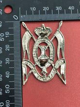 Lade das Bild in den Galerie-Viewer, Genuine Belgian Army 1er régiment de lanciers (Belgique) Cap Badge
