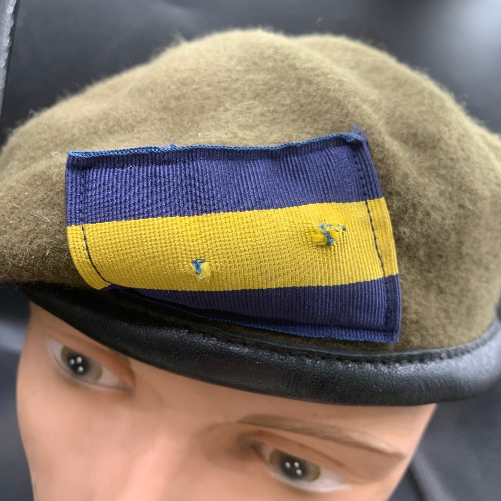 Genuine British Army Guards Givision Beret - Size 57 - The Militaria Shop