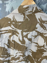 Charger l&#39;image dans la galerie, Genuine British Army Desert DPM Camouflaged Tropical Combat Jacket - 160/96
