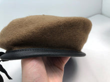 Charger l&#39;image dans la galerie, Genuine British Army Khaki Guards Regimental Beret Hat - Size 62cm
