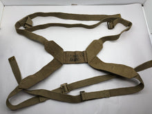 Charger l&#39;image dans la galerie, Original WW2 British Army 37 Pattern Stretcher Bearer Straps 1945 Dated
