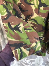 Charger l&#39;image dans la galerie, Genuine British Army DPM Lightweight Combat Jacket - Size 160/96
