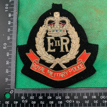 Lade das Bild in den Galerie-Viewer, British Army Bullion Embroidered Blazer Badge - Royal Military Police
