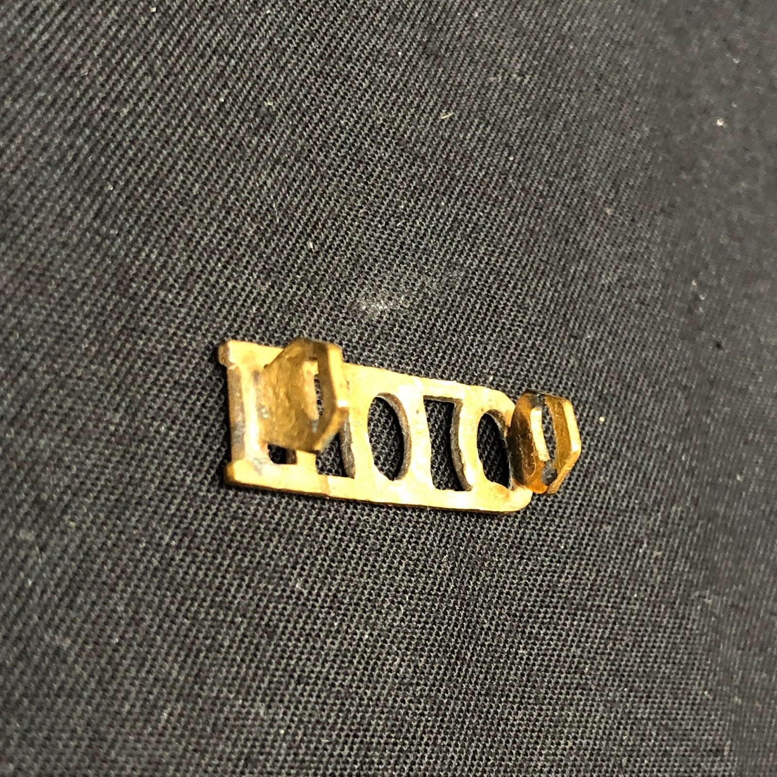 Original WW1/WW2 British Army Q.O.H Queen's Own Hussars Shoulder Title - The Militaria Shop