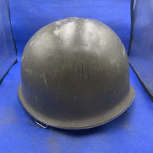 Charger l&#39;image dans la galerie, US Army M1 Helmet Style M1 Euroclone Helmet - WW2 Reenactment / Repainting
