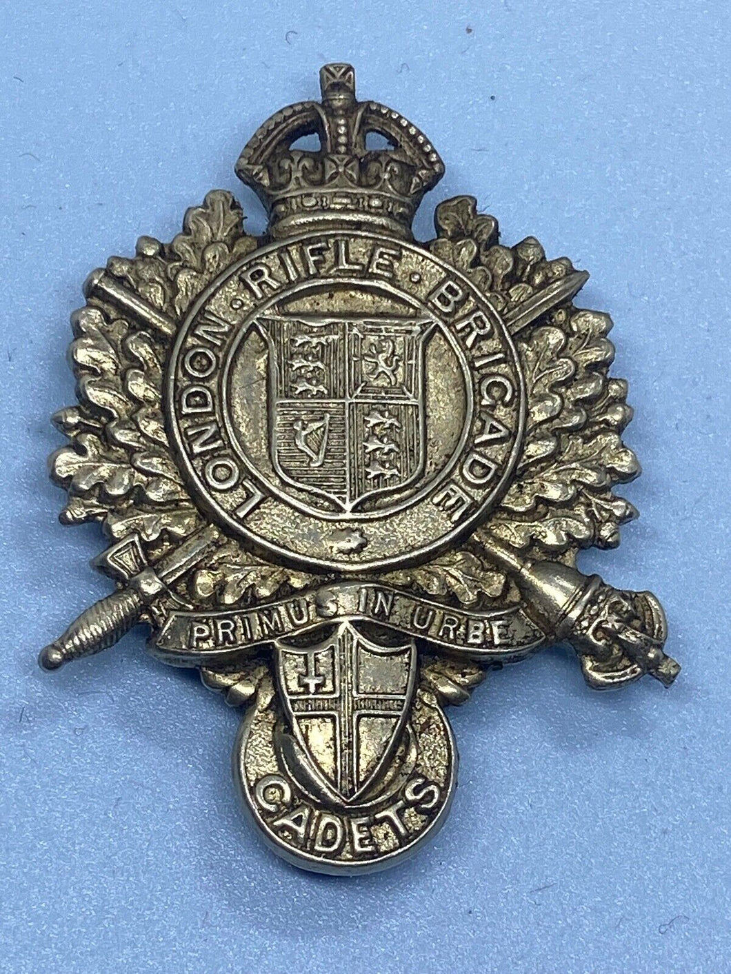 Original WW1 British Army London Rifle Brigade CADETS White Metal Cap Badge