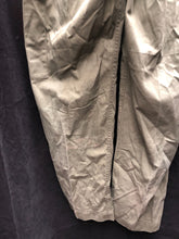 Charger l&#39;image dans la galerie, Genuine British Army OD Green Lightweight Combat Trousers - Size 80/84/100 - The Militaria Shop
