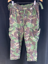 Charger l&#39;image dans la galerie, Genuine British Army DPM Combat Trousers - Size 76/88/104
