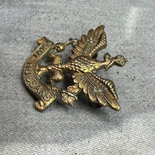 Lade das Bild in den Galerie-Viewer, Original WW2 British Army Cap Badge - 26th Hussars
