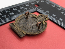 Load image into Gallery viewer, Original WW1 British Army 25th London Cyclist Corps Cap Badge
