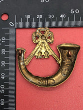 Load image into Gallery viewer, Original WW2 British Army Cap Badge - Light Infantry
