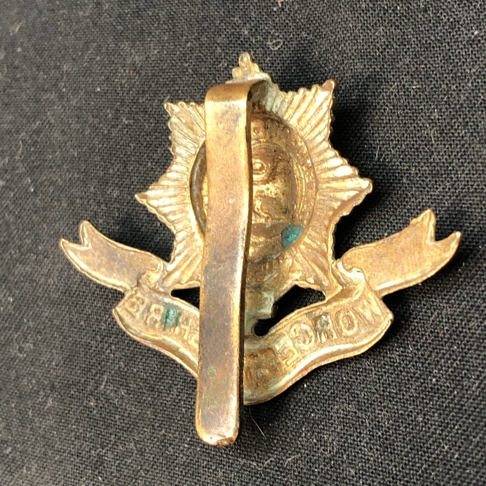 Genuine WW2 British Army Brass Cap Badge - Worcestershire Regiment - The Militaria Shop