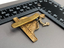 Load image into Gallery viewer, Original WW1 British Army Cap Badge - Norfolk Regiment - Brass
