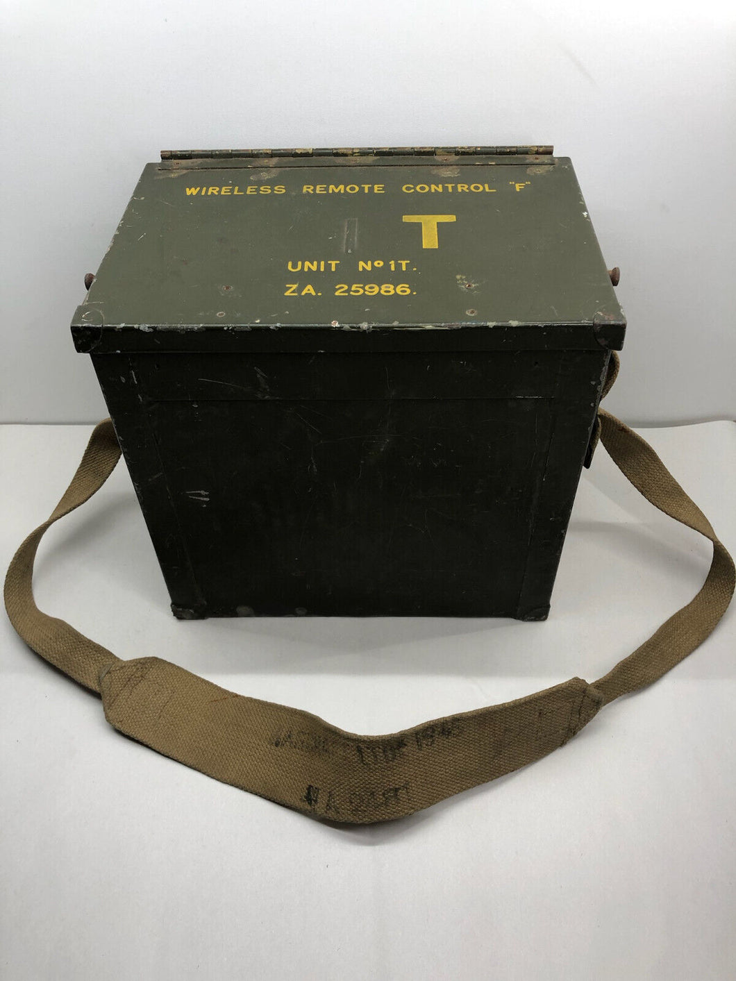 Original WW2 British Army Wireledss Remote Control Unit Box