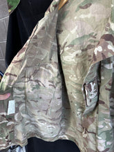 Charger l&#39;image dans la galerie, Genuine British Navy MTP Camouflaged Jacket 2 - Temperate Weather - 170/112
