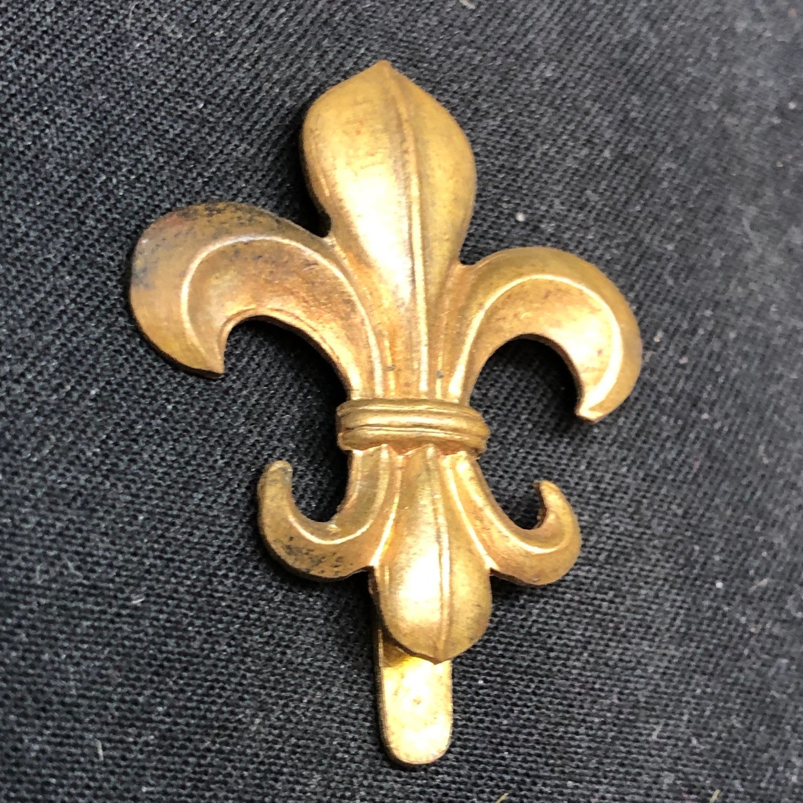 Original WW2 British Army Cap Badge - Manchester Regiment - The Militaria Shop