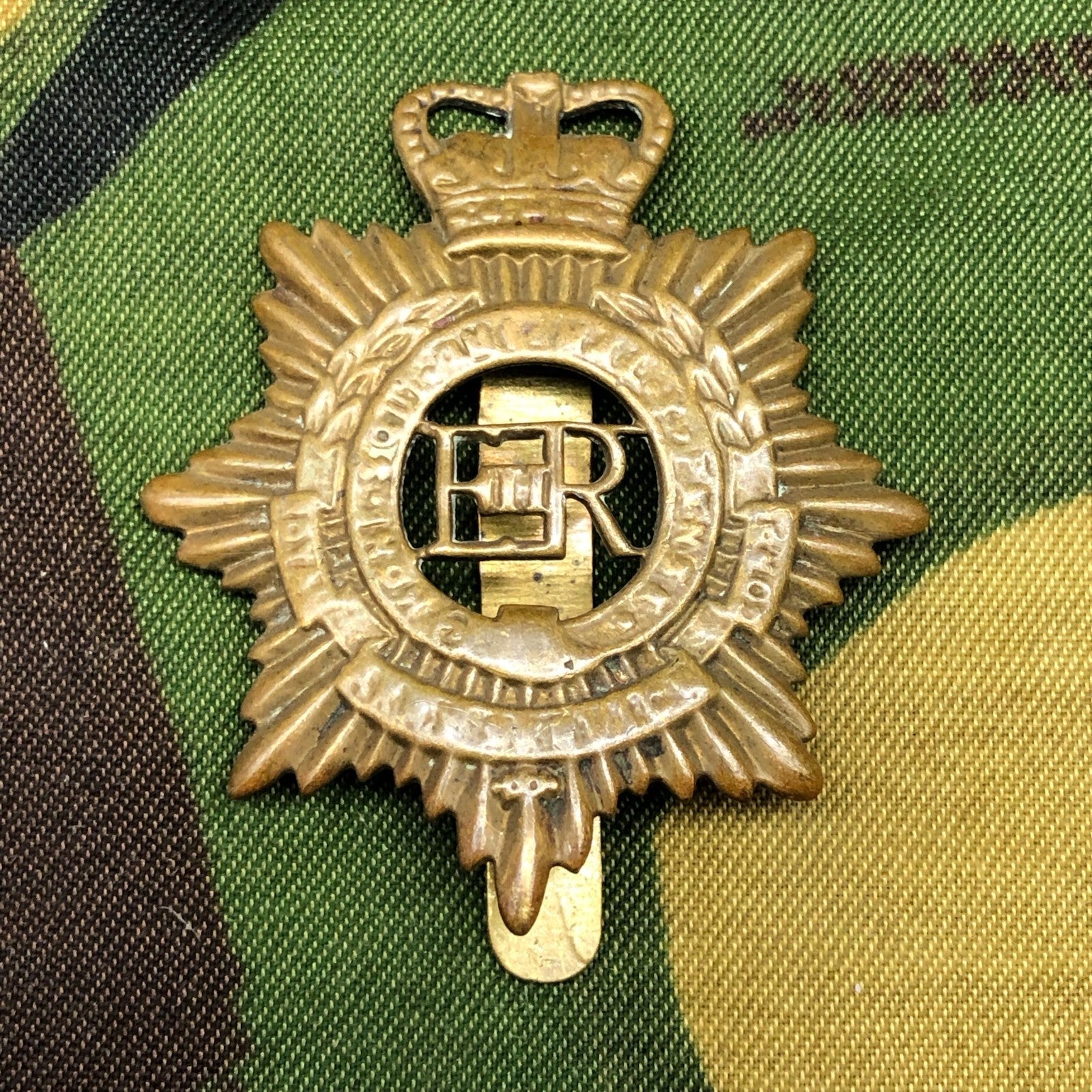 Original British Army Cap Badge - Royal Army Service Corps - The Militaria Shop