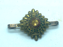 Load image into Gallery viewer, Original British Army Rank Pip Sweetheart Brooch - For a Lieutenant
