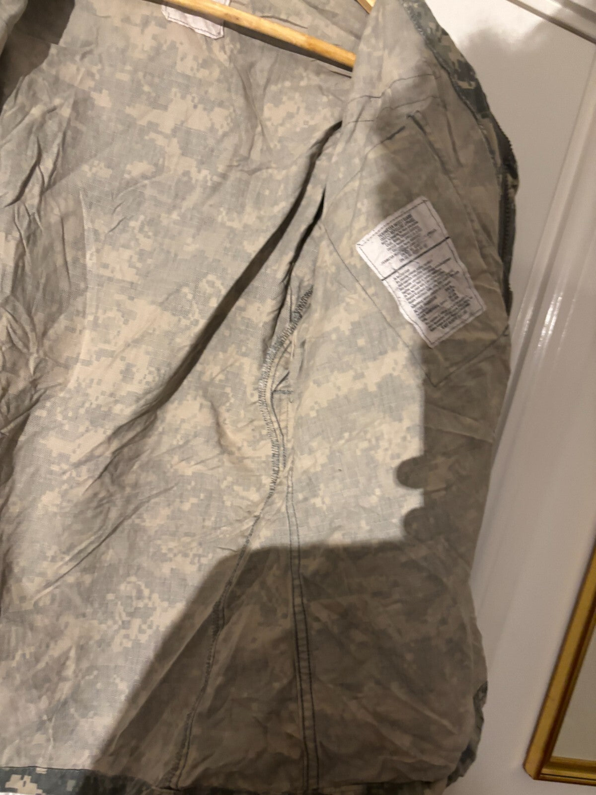 Surplus US Army ACU Combat Uniform Jacket -Size Small-Short - The Militaria Shop