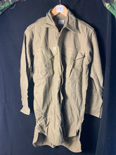 Charger l&#39;image dans la galerie, Original British Army Khaki Drill Combat Shirt - WW2 Pattern - 38&quot; Chest
