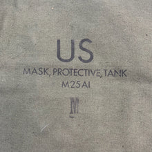 Lade das Bild in den Galerie-Viewer, Genuine US Army Vietnam War M25A1 Tank Crew Gas Mask Carrying Bag
