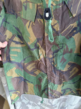 Lade das Bild in den Galerie-Viewer, Genuine British Army DPM Waterproof Jacket Smock - 170/90
