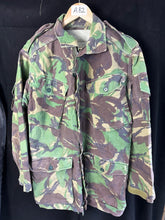 Charger l&#39;image dans la galerie, Original British Army DPM Combat Jacket Smock - Size 180/96
