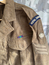 Load image into Gallery viewer, Original British Army Battledress Jacket Royal Signals Staff Sergeant - 40&quot; C
