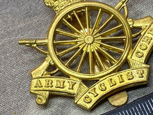 Load image into Gallery viewer, WW1 British Army - Army Cyclist Corps Cap Badge - Reproduction
