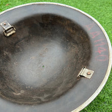 Charger l&#39;image dans la galerie, WW2 British Army / Civil Defence Mk2 Brodie Helmet - Original Untouched
