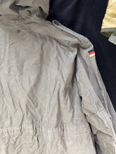 Charger l&#39;image dans la galerie, Genuine German Army Cold Weather Parka - 50&quot; Chest - The Militaria Shop
