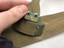 Charger l&#39;image dans la galerie, Original British Army / RAF Sholder Strap - WW2 37 Pattern Strap
