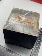 Charger l&#39;image dans la galerie, Original WW2 Royal Air Force RAF Wooden Compass Transport Box
