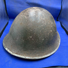 Load image into Gallery viewer, Original WW2 British/Canadian Army Mk3 Combat Helmet
