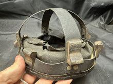 Charger l&#39;image dans la galerie, Original  British Army Mk2 Mk3 Mk4 Helmet Liner - Size 7
