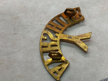 Charger l&#39;image dans la galerie, Original WW1 British Army Ayrshire Yeomanry Brass Shoulder Title
