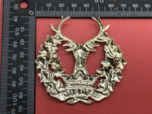 Lade das Bild in den Galerie-Viewer, Genuine British Army Gordon Highlanders Cap Badge
