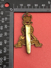 Load image into Gallery viewer, Original WW2 British Army Labour Corps Cap Badge
