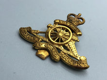 Load image into Gallery viewer, Genuine British Army Royal Artillery Cap Badge - Queen&#39;s Crown
